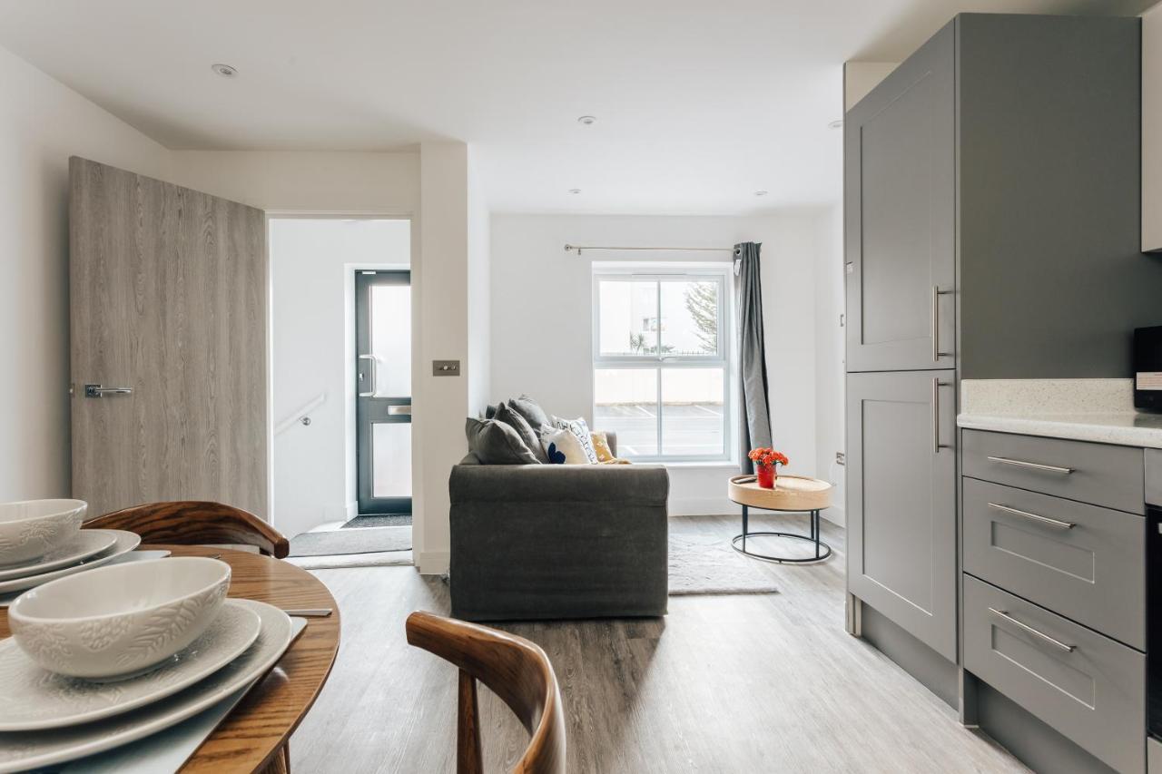 Lovely One Bed Duplex Flat บอร์นมัธ ภายนอก รูปภาพ